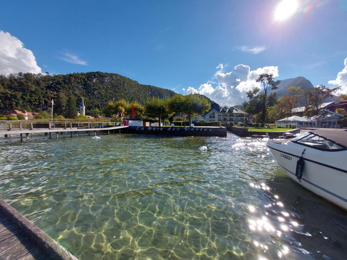 Studio Les Pieds Dans L'Eau Au Bord Du Lac D'Annecy Duingt Exterior photo