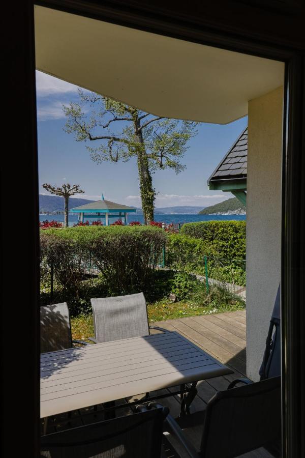 Studio Les Pieds Dans L'Eau Au Bord Du Lac D'Annecy Duingt Exterior photo