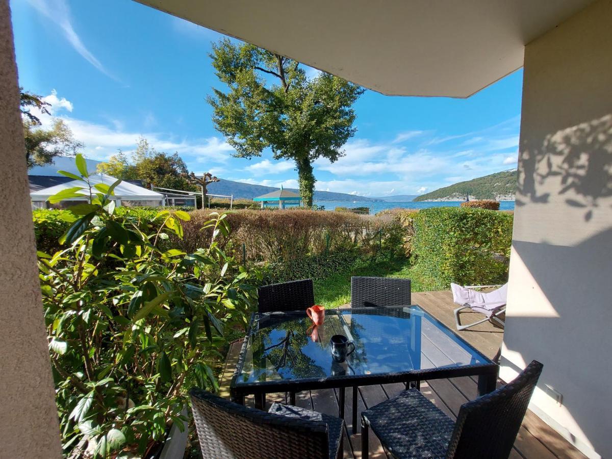 Studio Les Pieds Dans L'Eau Au Bord Du Lac D'Annecy Duingt Exterior photo