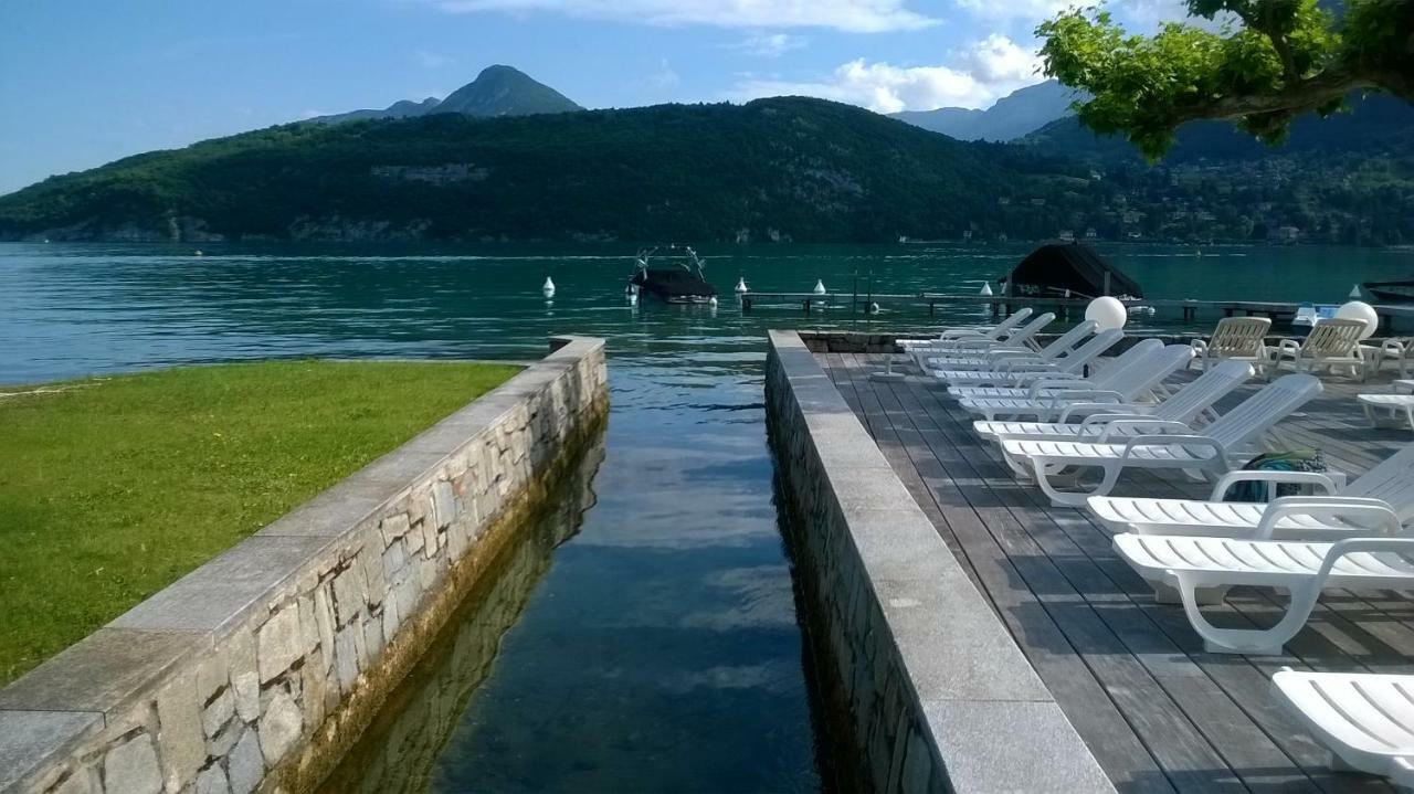 Studio Les Pieds Dans L'Eau Au Bord Du Lac D'Annecy Duingt Exterior photo