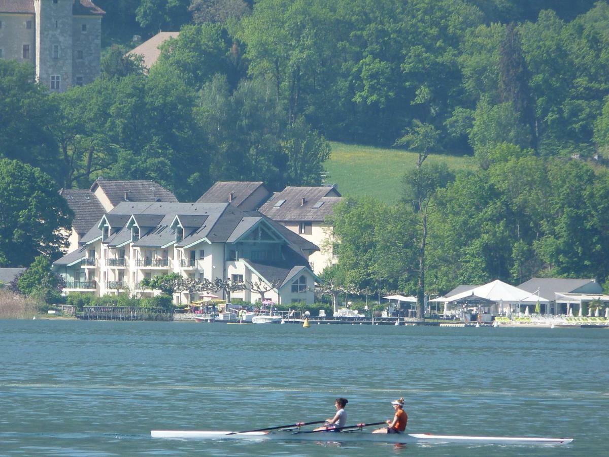 Studio Les Pieds Dans L'Eau Au Bord Du Lac D'Annecy Duingt Exterior photo